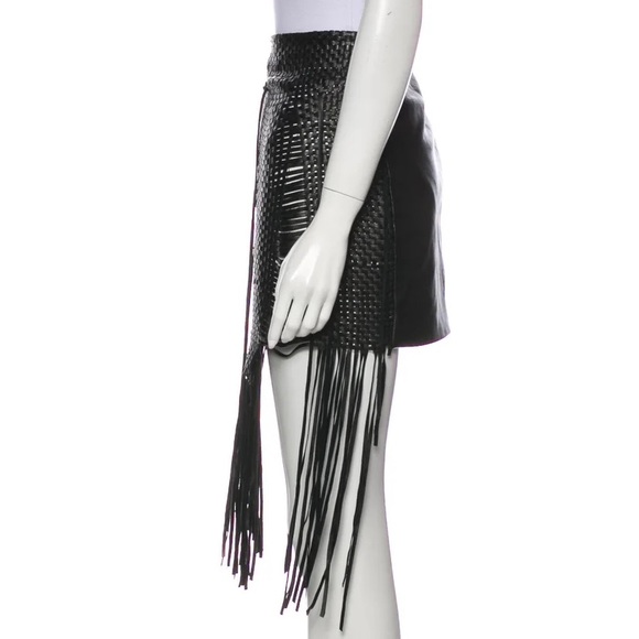 MAGDA BUTRYM Norwich Sheep Leather Fringed Woven Mini Skirt
Size: M | US6, FR38 - Picture 3 of 5